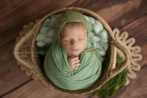 Фото НЬЮБОРН фотосессия новорожденного малыша
